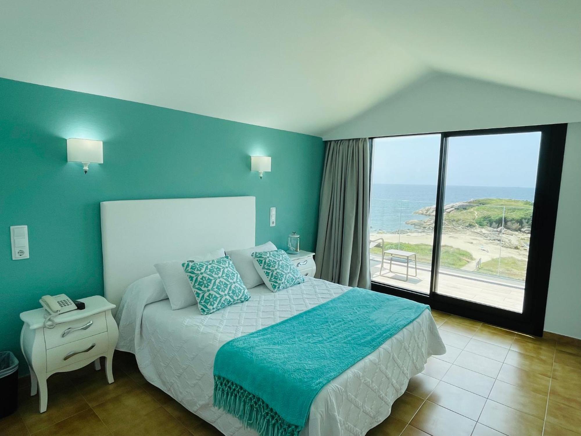 Hotel Delfin Azul Playa de la Lanzada Exterior photo